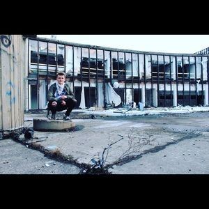 Meet your Posher, Ethan